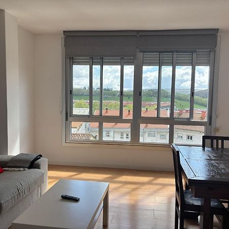 Amplio Piso Con Vistas En La Entrada Del Camino C4 Apartment Santiago de Compostela Bagian luar foto