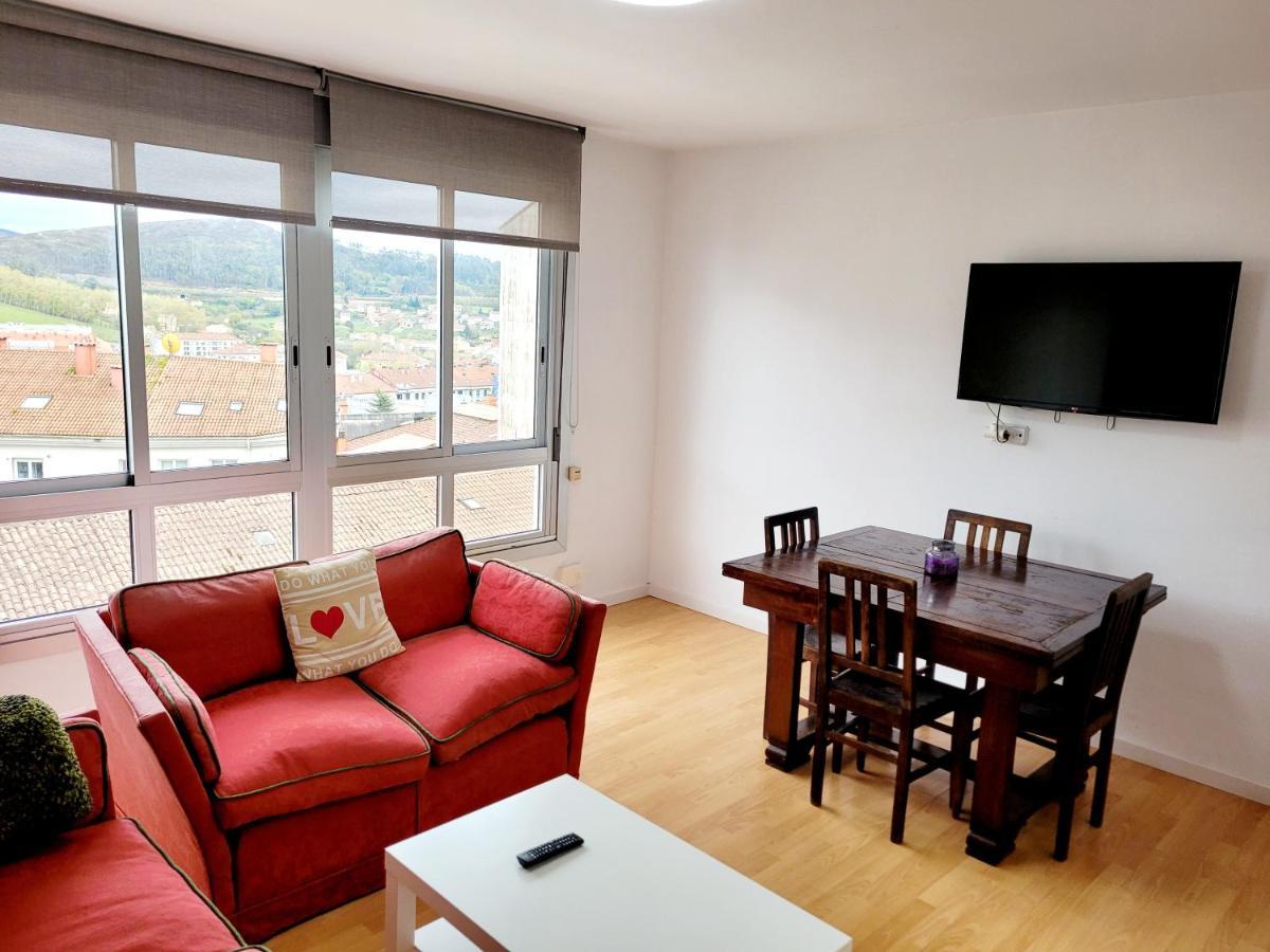 Amplio Piso Con Vistas En La Entrada Del Camino C4 Apartment Santiago de Compostela Bagian luar foto